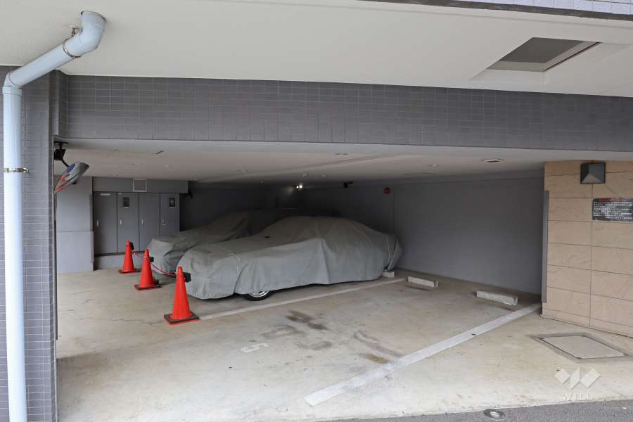 敷地内駐車場（屋内平面式）
