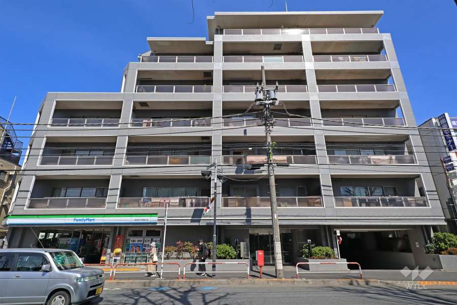 グランハウス千歳船橋の外観（南側から）