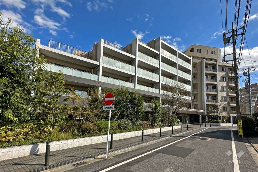 ヴィークグラン世田谷千歳船橋さくらガーデンの外観（北西側から）