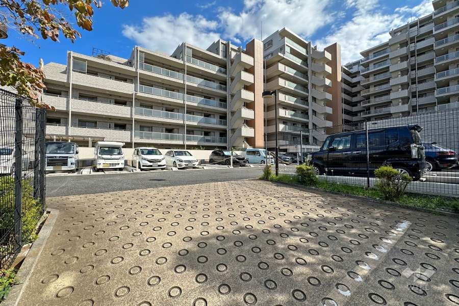 敷地内駐車場（屋外機械式）