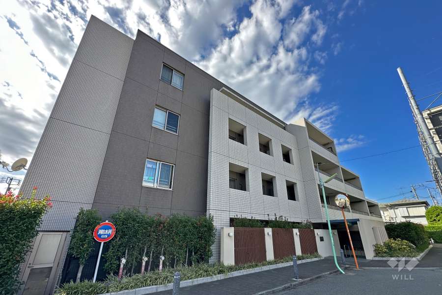 パークホームズ祖師谷ガーデンズコートの外観（東側から）