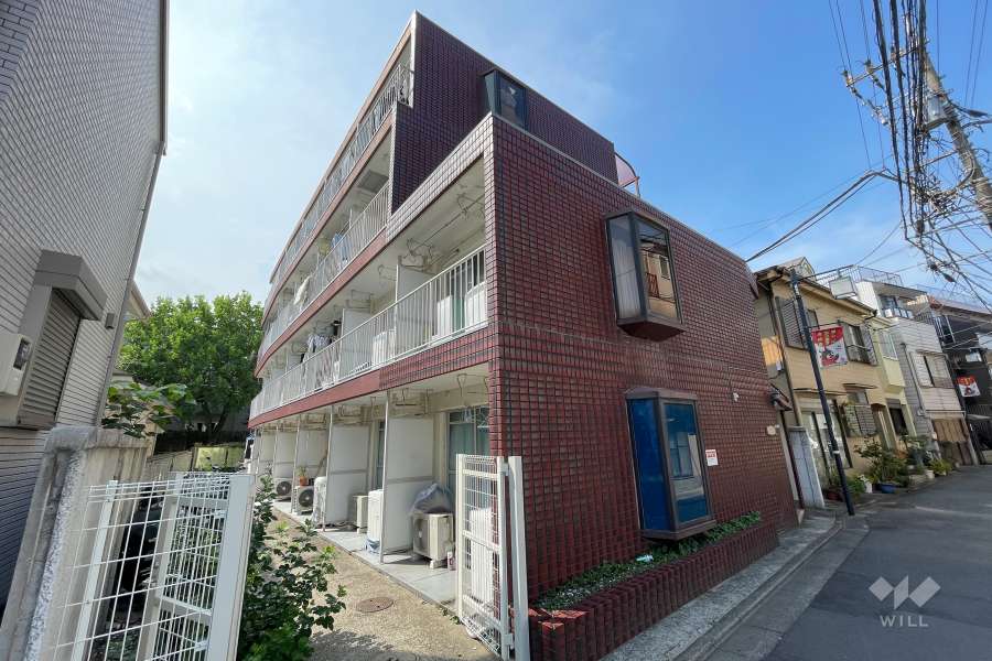 メゾン・ド・アガードの外観（南東側から）