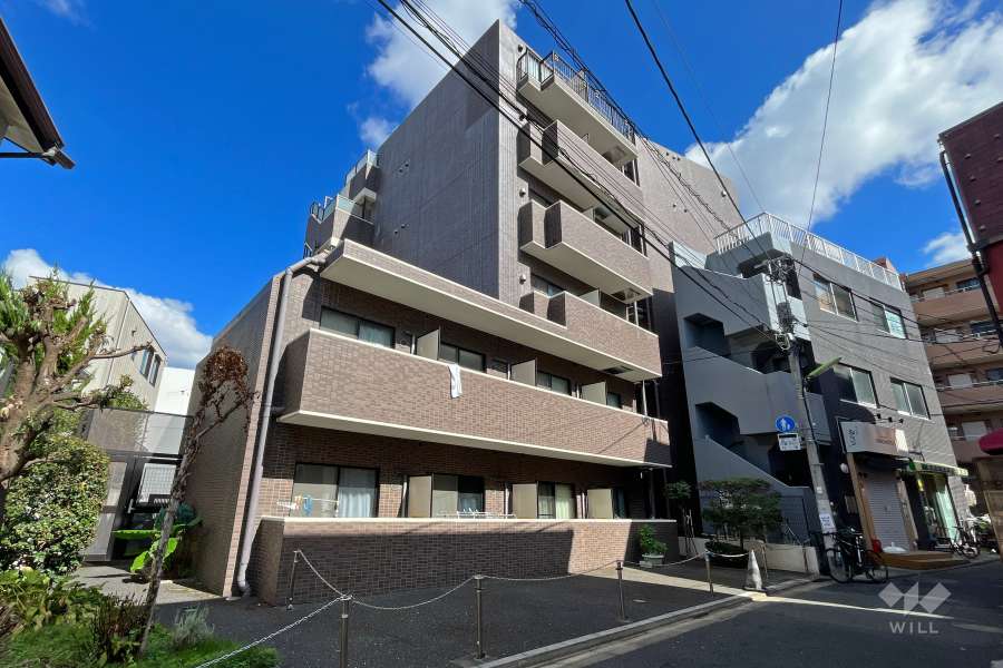 エクセリア三軒茶屋の外観（西側から）