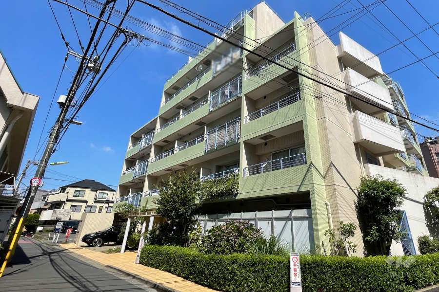 東急ドエルキルト三軒茶屋の外観（南東側から）　