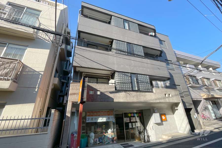 太子堂パレスの外観（南東側から）