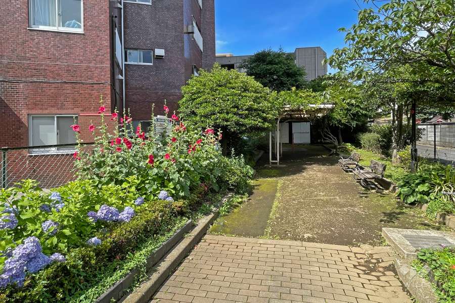 隣接する『太子堂ありんこ公園』