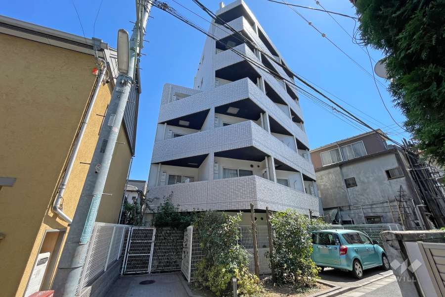 ルリオン三軒茶屋３の外観（北東側から）