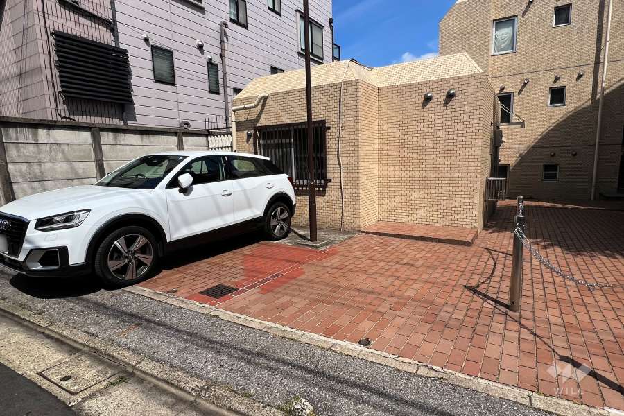 敷地内駐車場(屋外平面式)