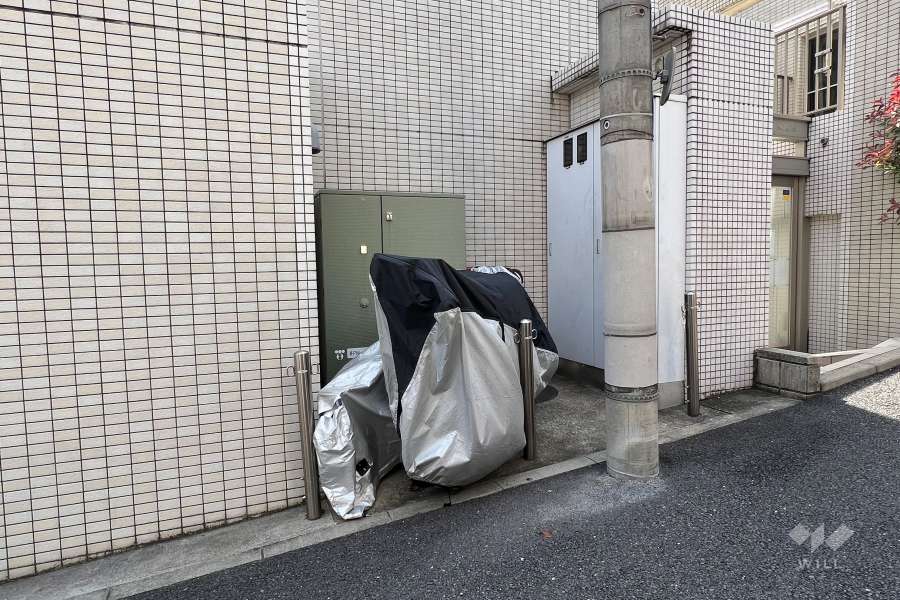 バイク置き場