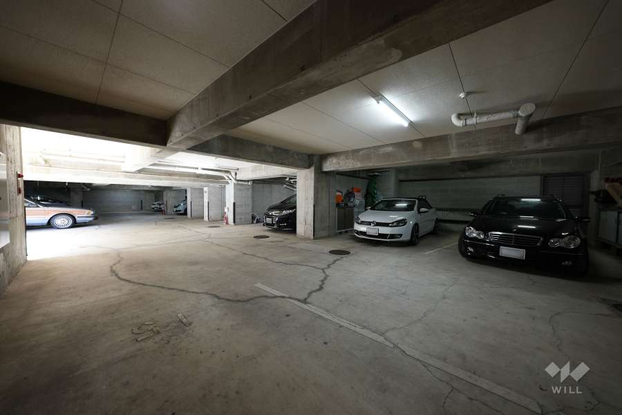 敷地内駐車場（屋内平面式）