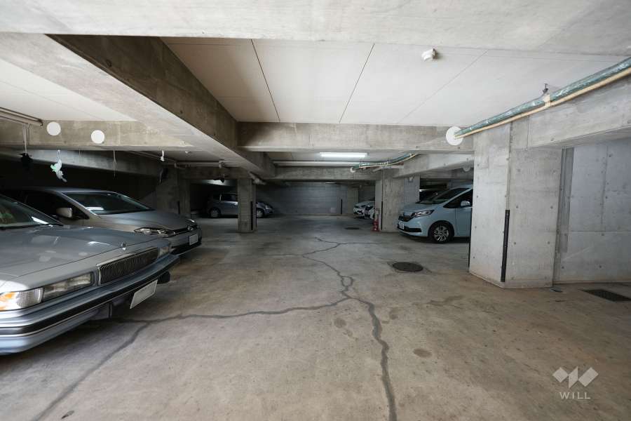 敷地内駐車場（屋内平面式）