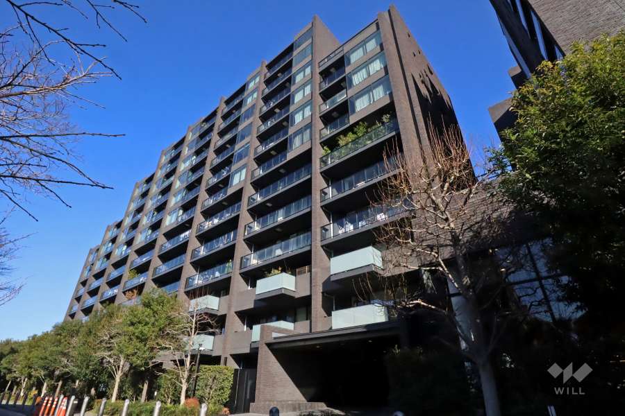 グランドヒルズ三軒茶屋ヒルトップガーデンコンフィデントフォート（C棟）の外観（南西側から）