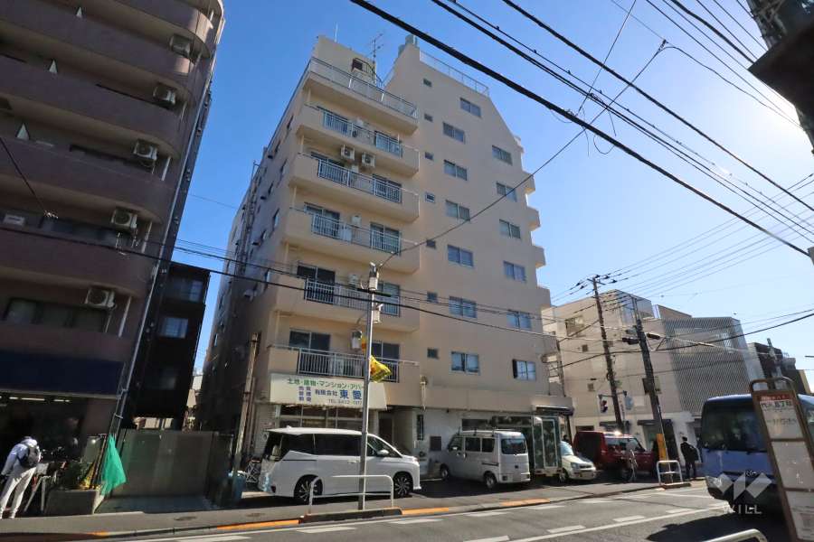 マンション下北沢の外観(北西側から)