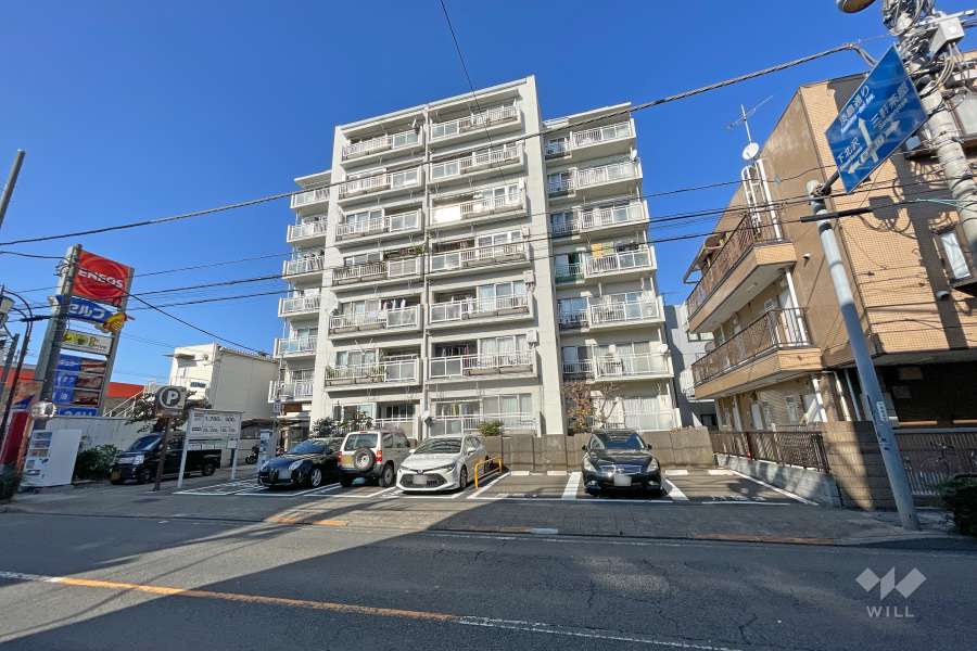 中銀下北沢マンションの外観（南東側から）