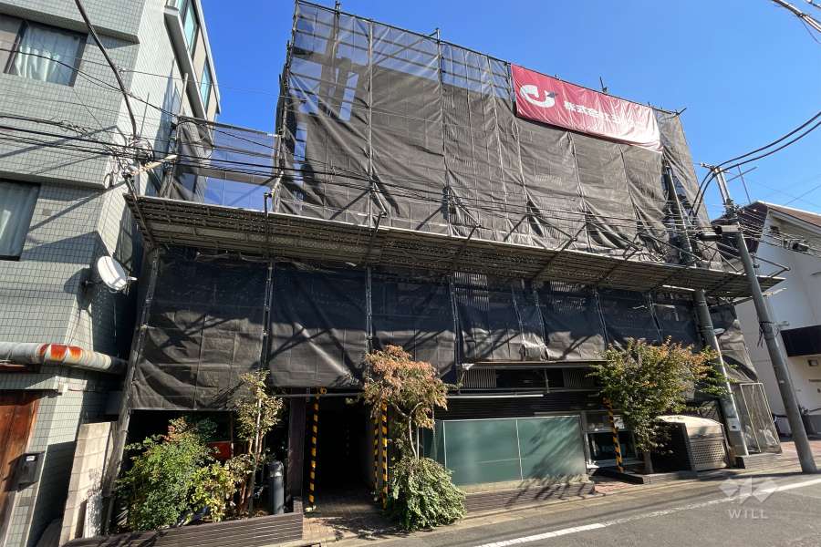 クウェストスクエア代沢の外観（北西側から）