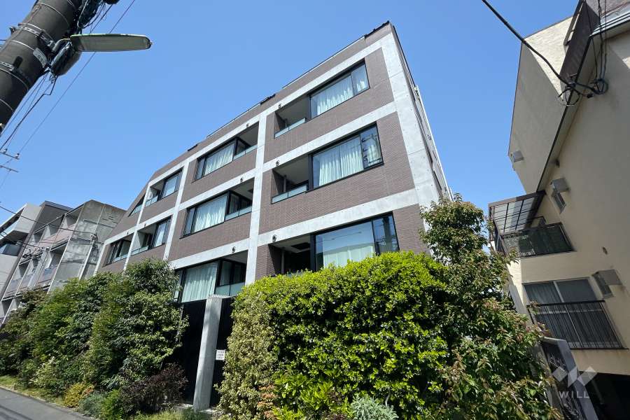 ピアース下北沢の外観（南東側から）　