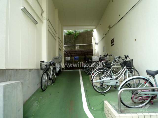 Ａ棟バイク置場