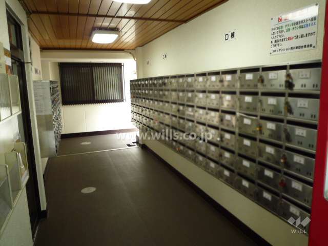 マンション敷地外にある駐車場（屋外平面式）