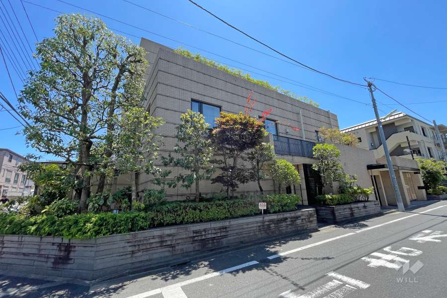 プラウド代沢の外観（北東側から）