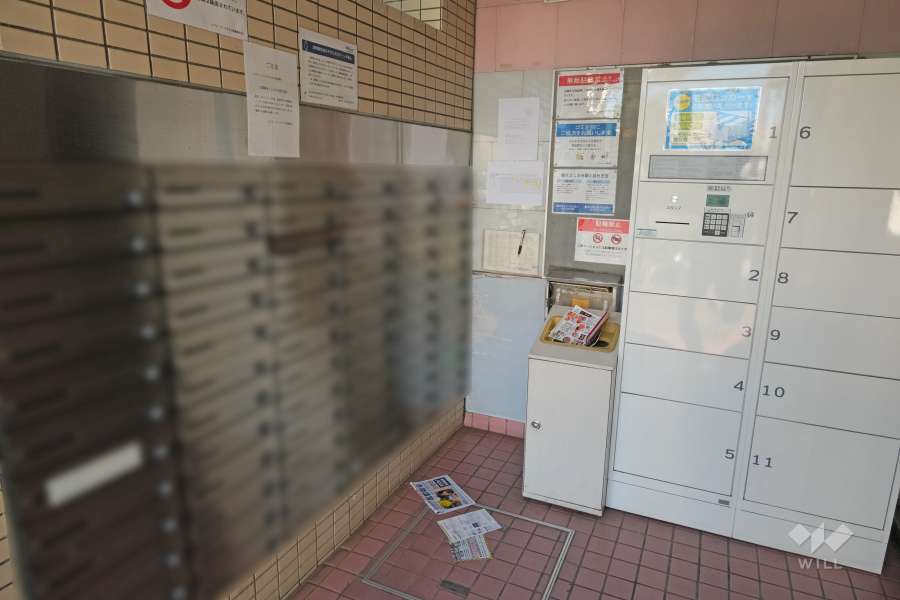 共用ポストと宅配ボックス