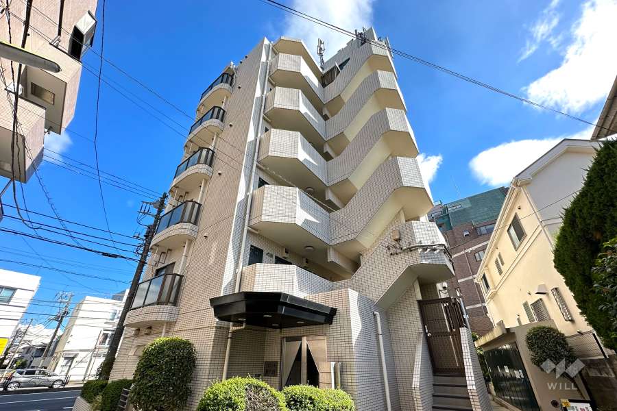 フロント新代田の外観（北西側から）