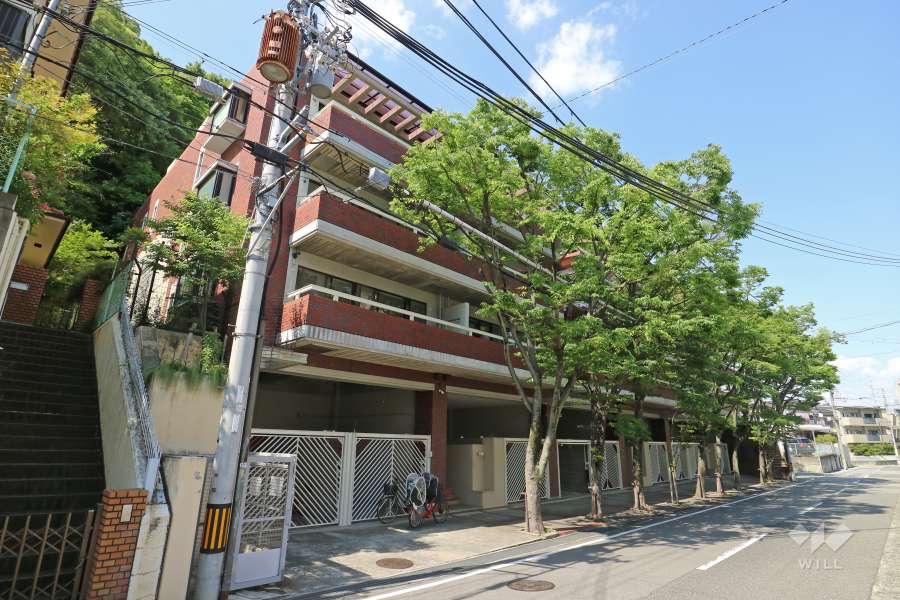 苦楽園ガーデンズの外観（南西側から）