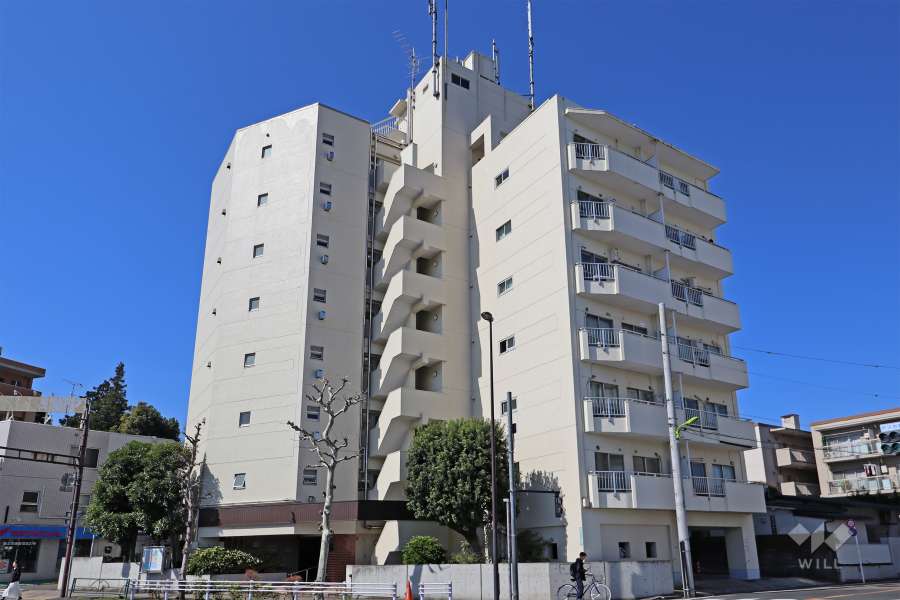 啓明宮前橋マンションの外観（北東側から）