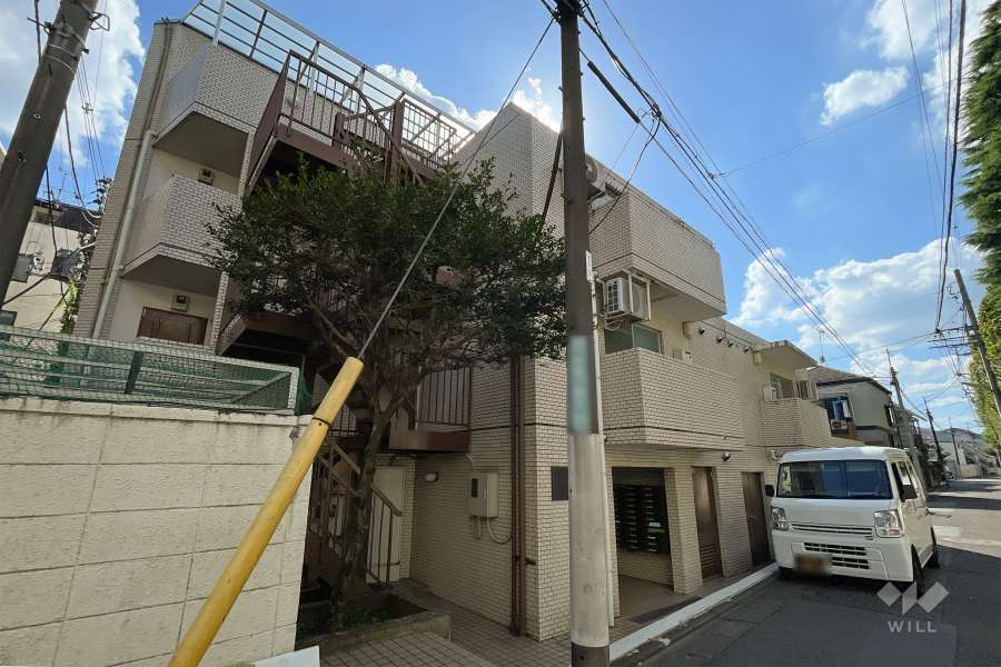 パレドール世田谷代田の外観（北東側から）