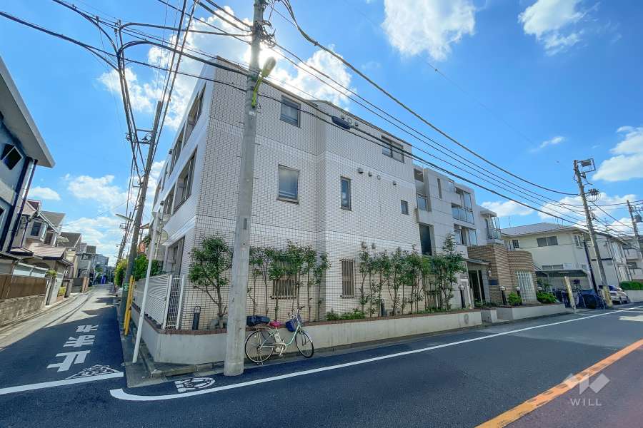 アビテ梅ヶ丘の外観（北東側から）