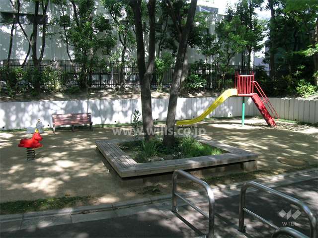 敷地内の公園