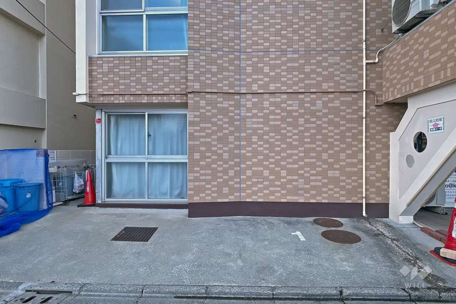 敷地の駐車スペース