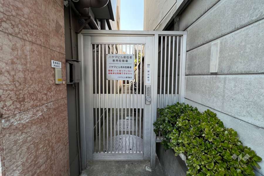 駐輪場の出入り口