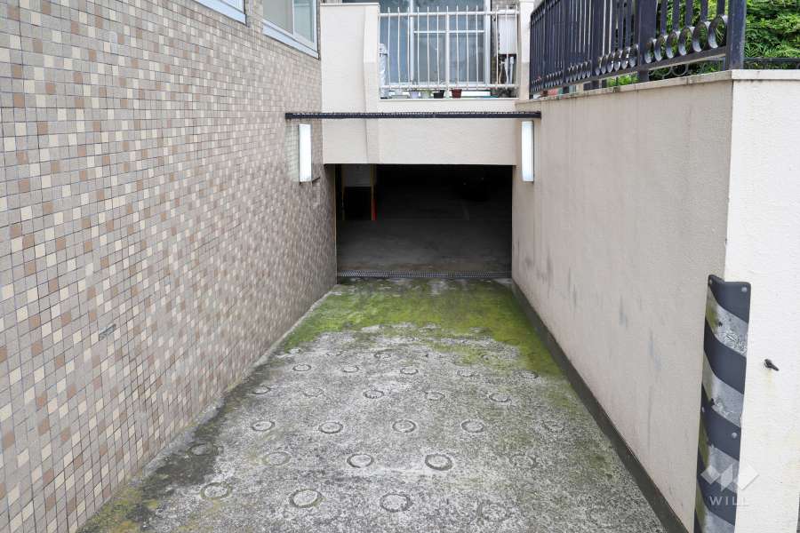 駐車場の出入り口