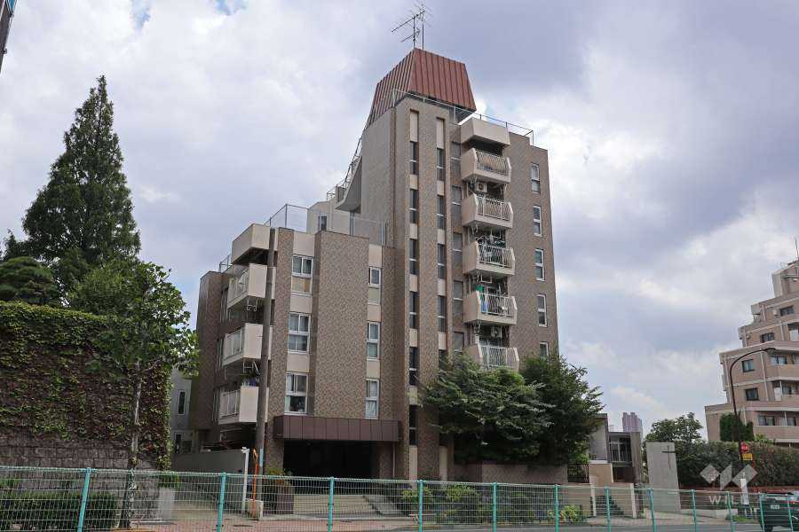 世田谷代田サンライズマンションの外観（北西側から）