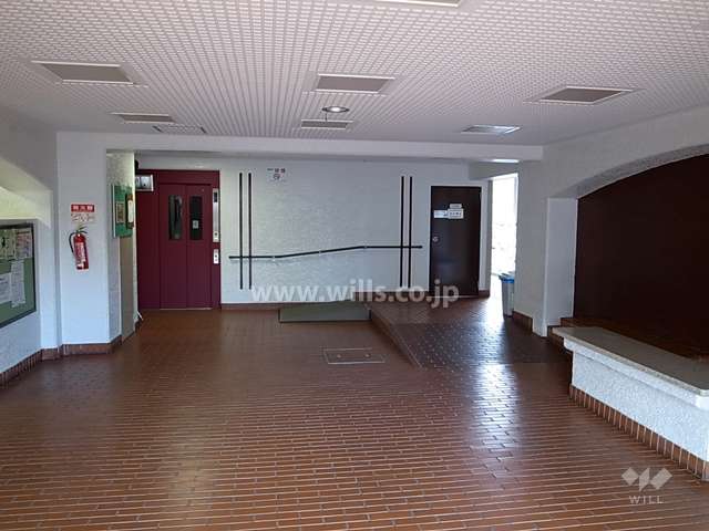 エントランスホール