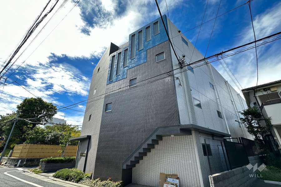 スカイコート世田谷代田橋の外観（南東側から）