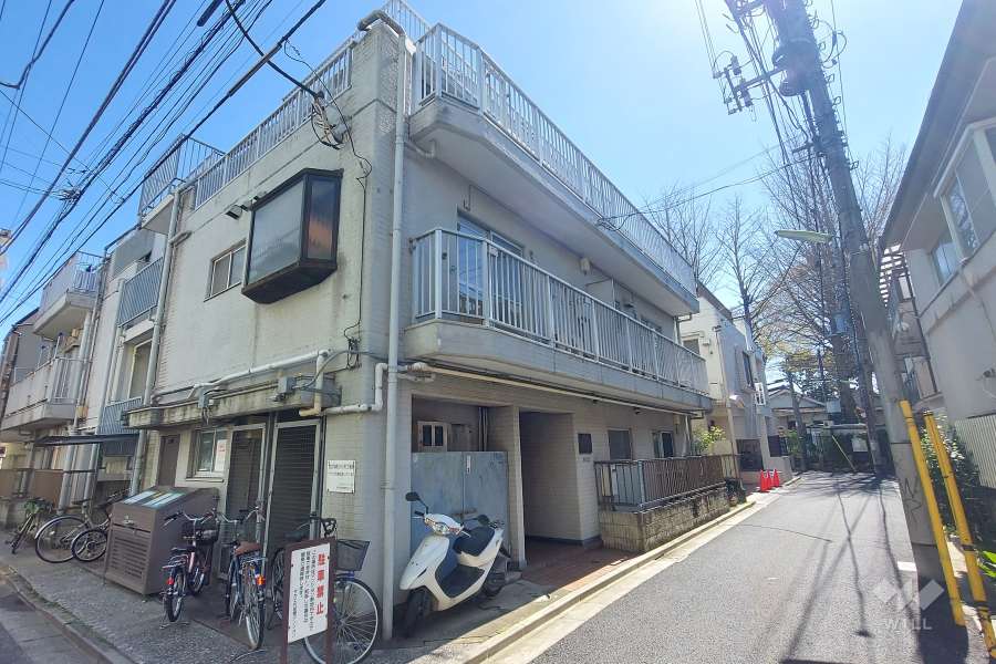 サカエ代田橋マンションの外観(北西側から)