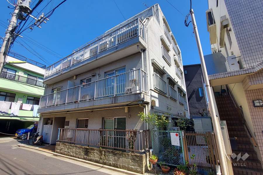 サカエ代田橋マンションの外観(南西側から)