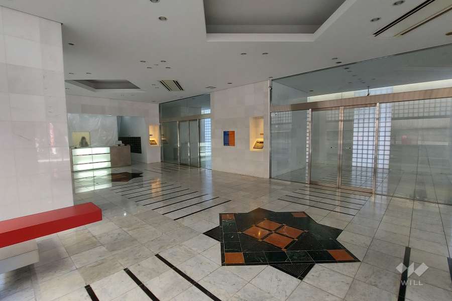 エントランスホール