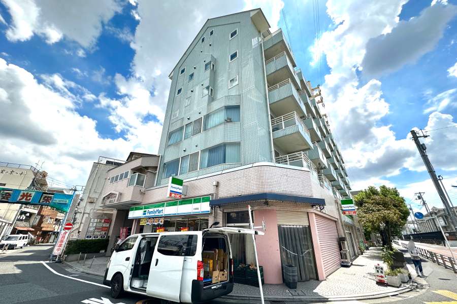 ステーションプラザ代田橋の外観（北西側から）