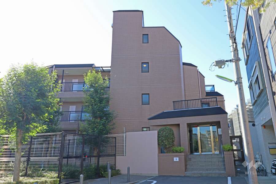 マイキャッスル駒場ヒルズの外観（東側から）