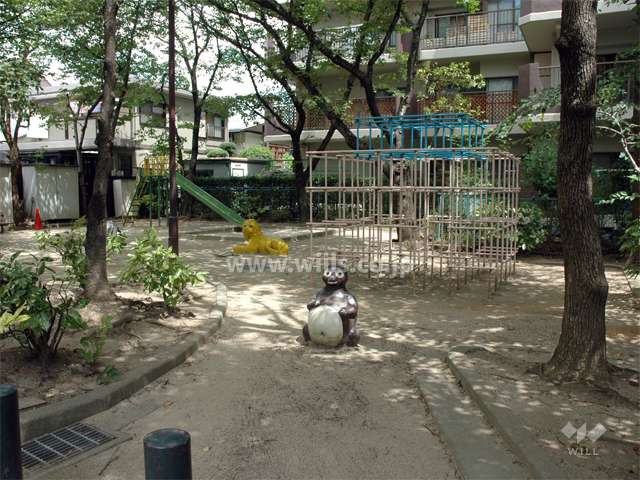 敷地に隣接する公園