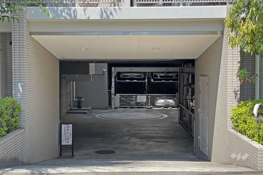 敷地内駐車場（屋内機械式）
