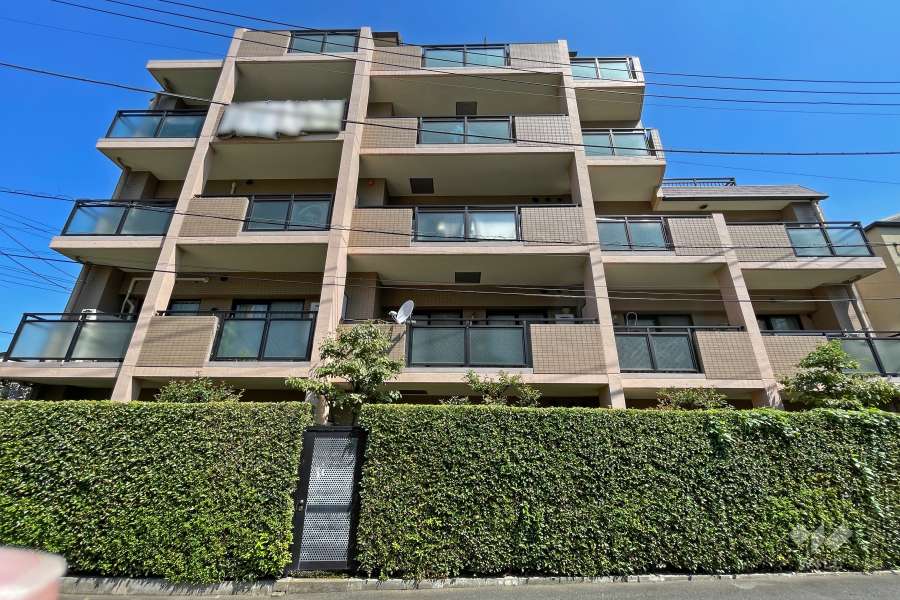 中銀池尻マンシオンの外観（南側から）