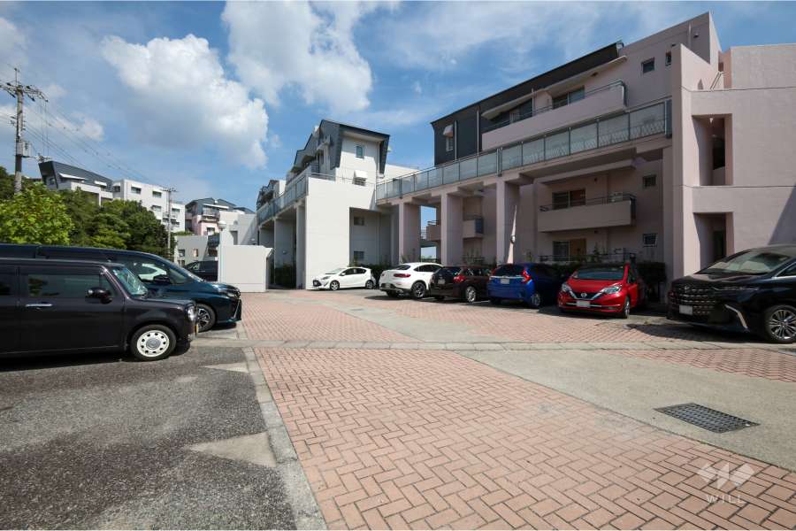 敷地内駐車場（屋外平面式）