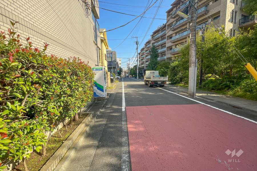 敷地東側の前面道路　