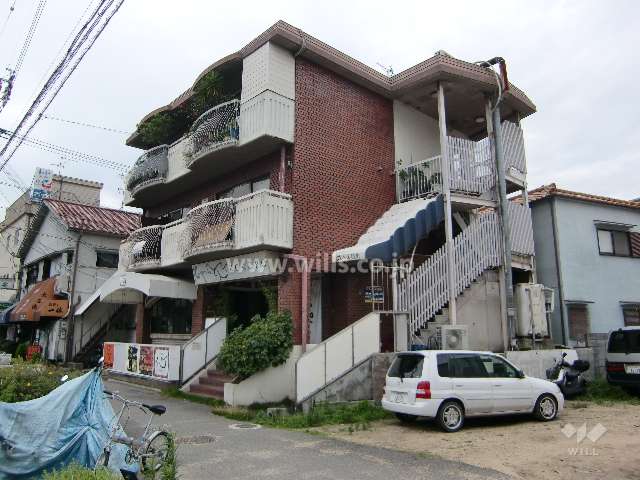 グレース鳴尾の外観（北東側から）