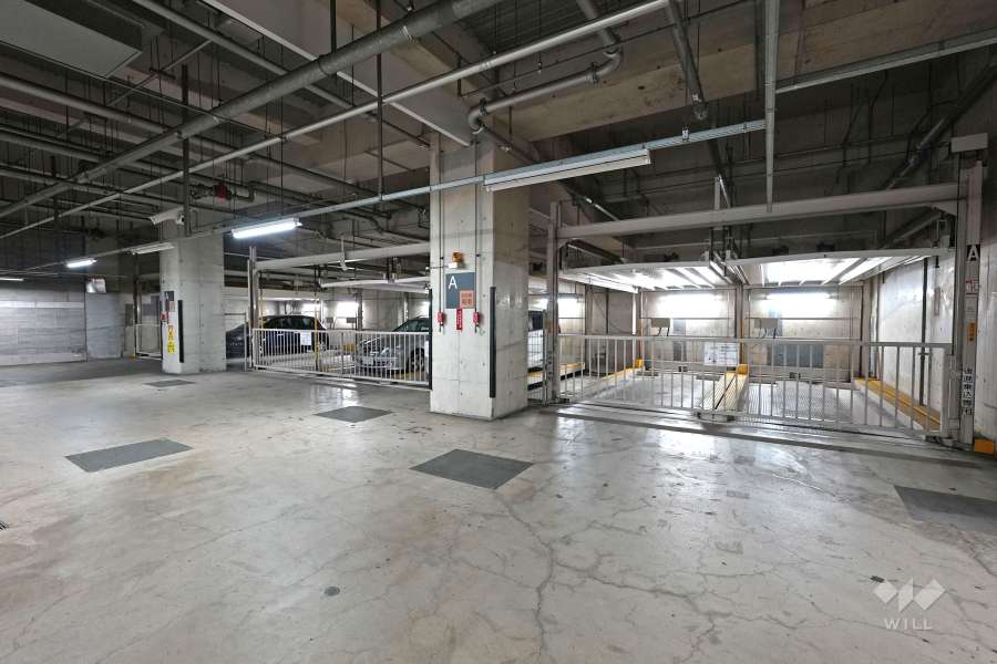 敷地内駐車場（屋内機械式）