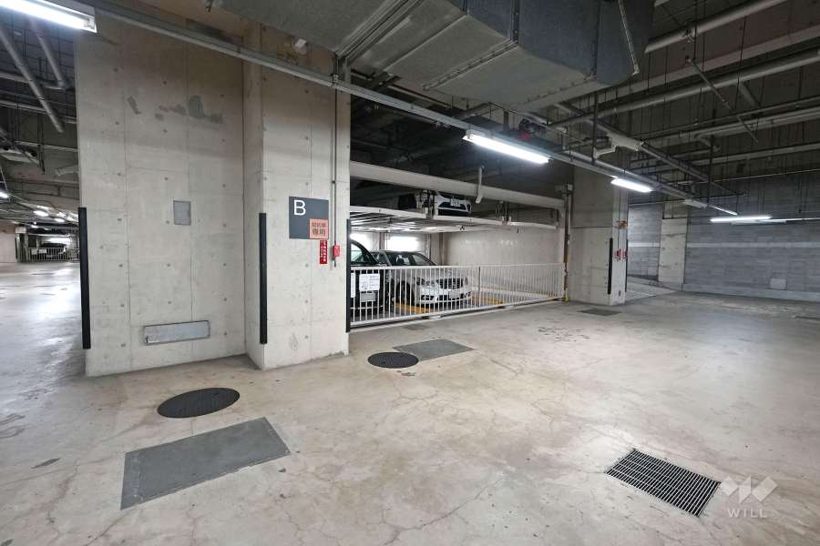 敷地内駐車場（屋内機械式）