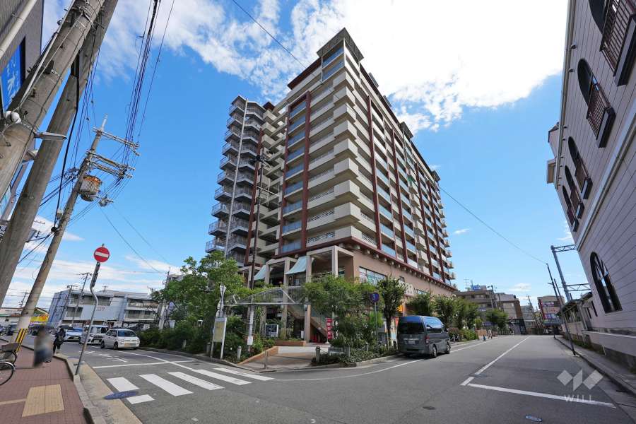 パセオ甲東の外観（北西側から）